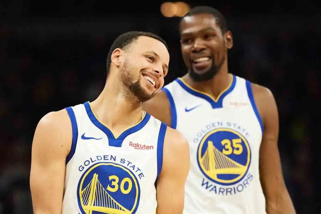 这明显是在, MVP