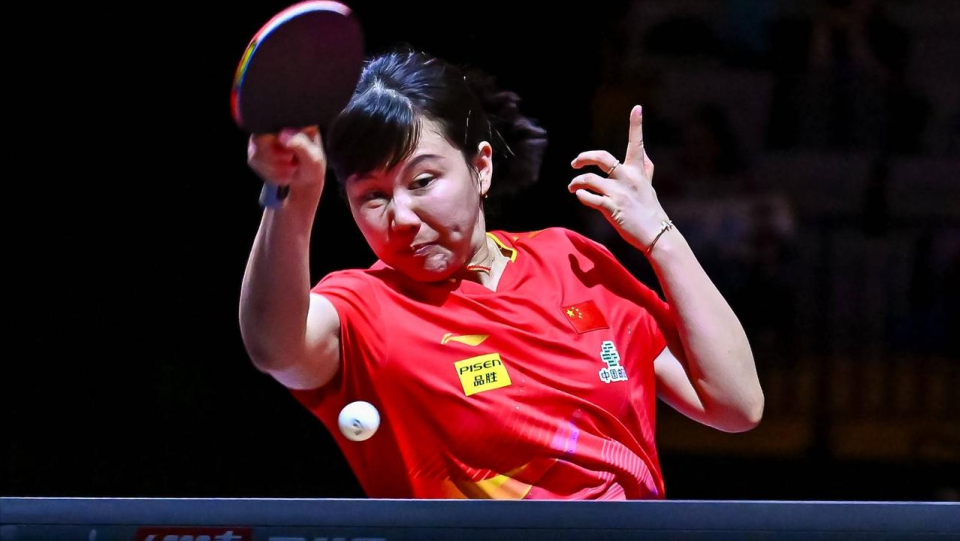 com, 率先晋级女