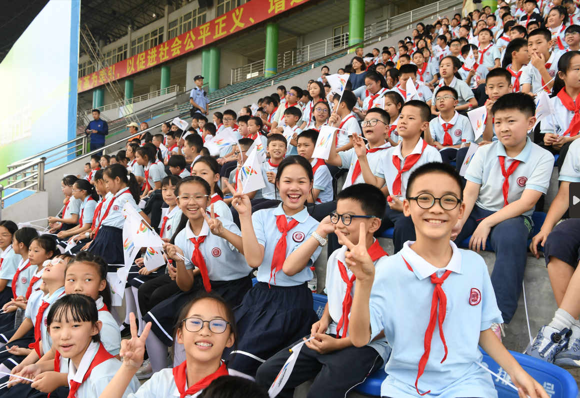 来自全区各 来自全区各